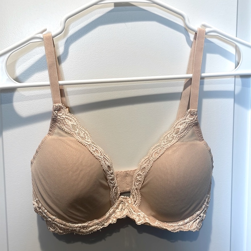 NATORI FEATHERS CONTOUR PLUNGE BRA